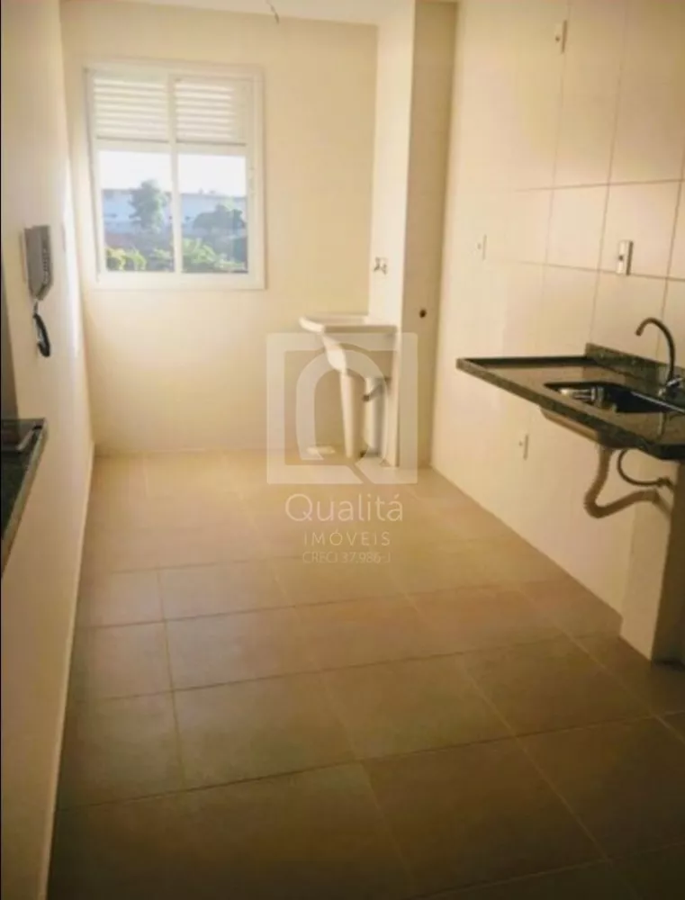 Apartamento à venda com 2 quartos, 63m² - Foto 2