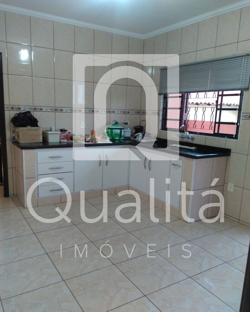 Casa à venda com 2 quartos, 160m² - Foto 3