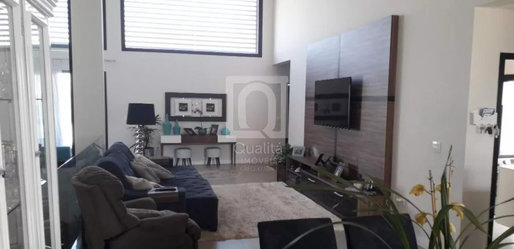 Casa de Condomínio à venda com 3 quartos, 264m² - Foto 3