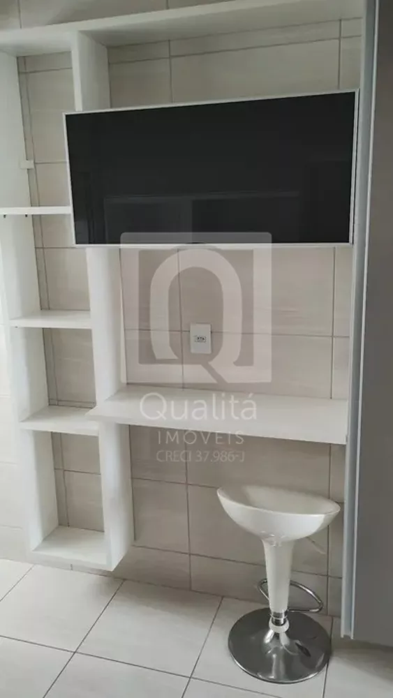 Apartamento à venda com 2 quartos, 68m² - Foto 2