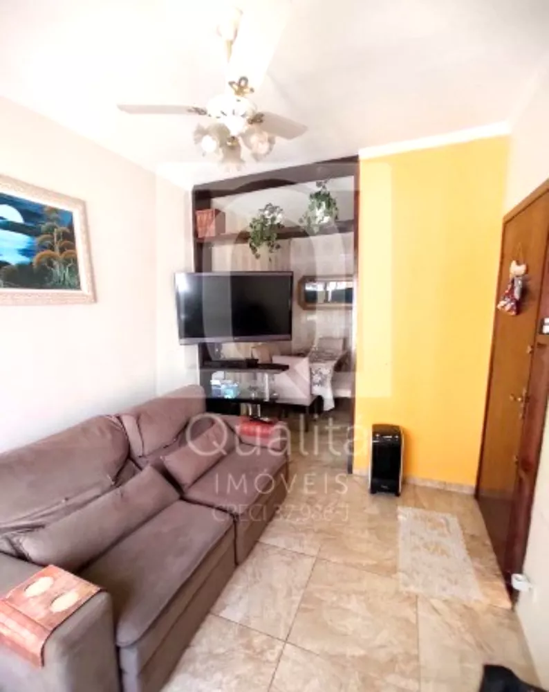 Casa à venda com 2 quartos, 150m² - Foto 1