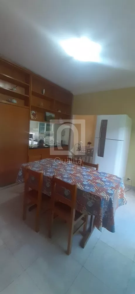 Casa à venda com 3 quartos, 250m² - Foto 3