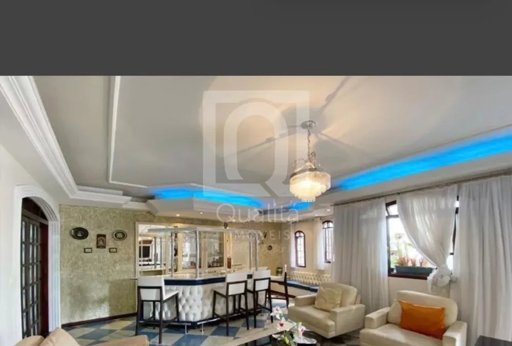 Sobrado, 3 quartos, 404 m² - Foto 1