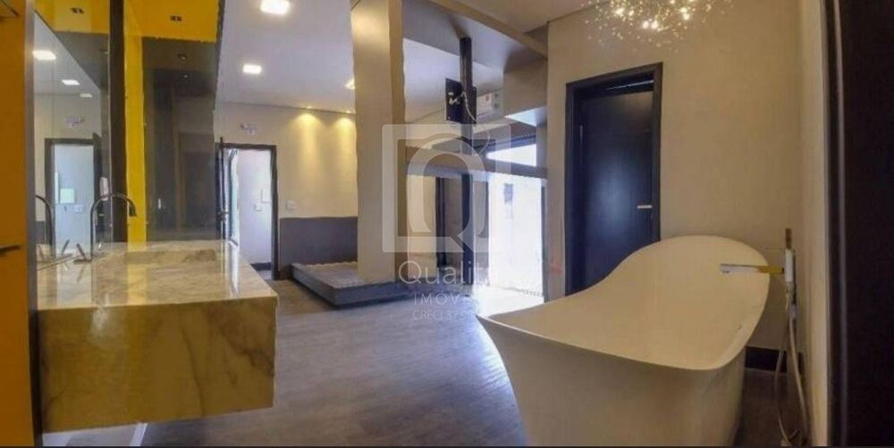 Casa de Condomínio à venda com 3 quartos, 300m² - Foto 2