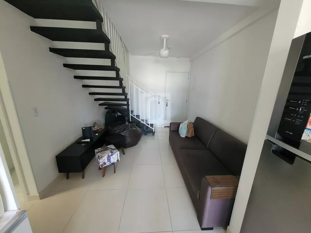 Apartamento à venda com 2 quartos, 104m² - Foto 2