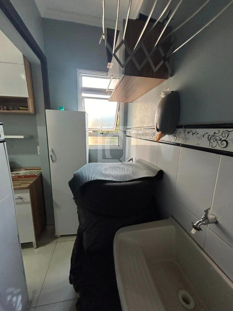 Apartamento à venda com 2 quartos, 50m² - Foto 3