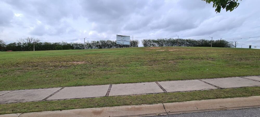 Loteamento e Condomínio - Foto 1