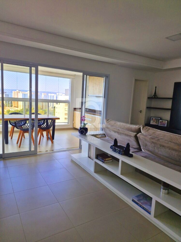 Apartamento à venda com 3 quartos, 167m² - Foto 1