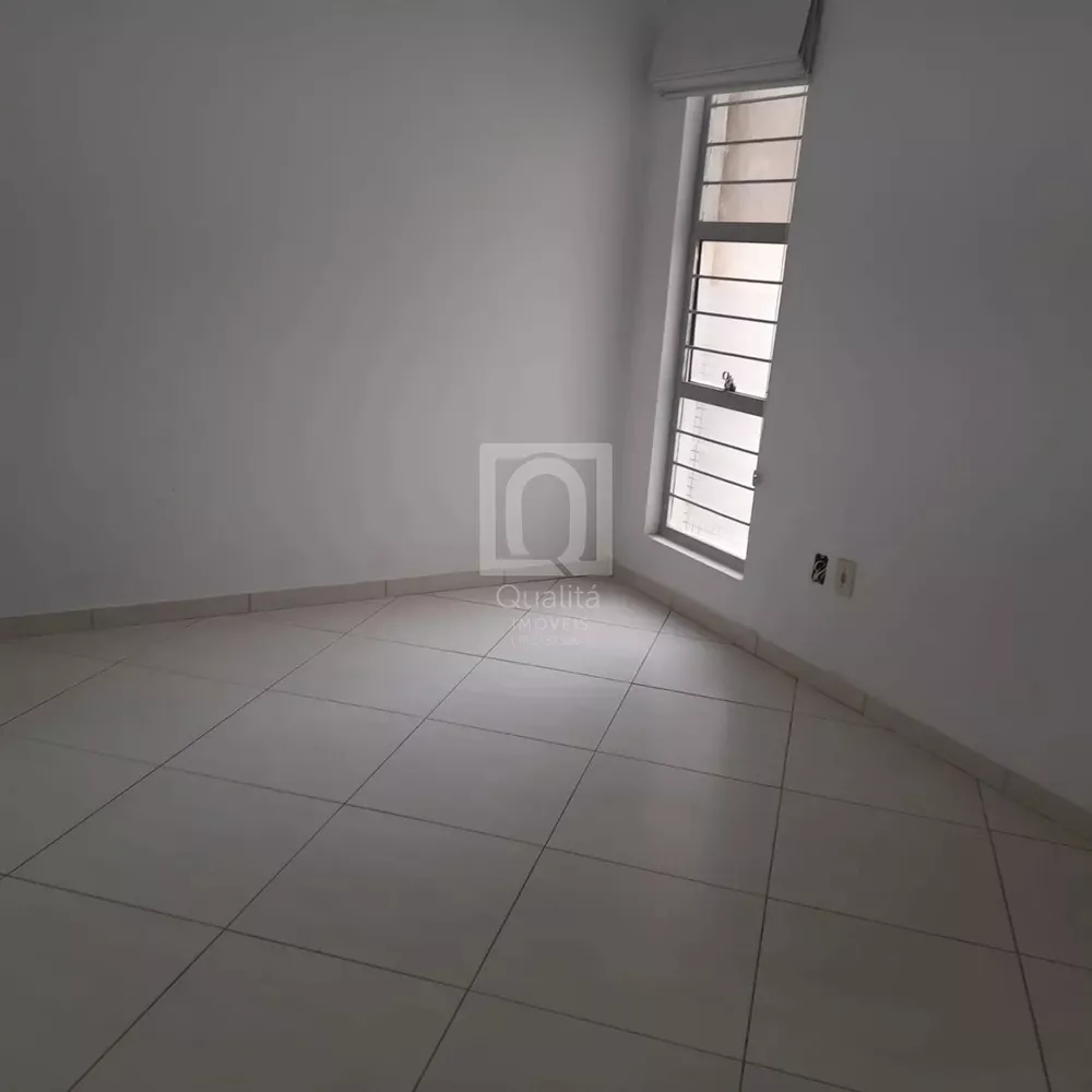 Casa à venda com 4 quartos, 172m² - Foto 8