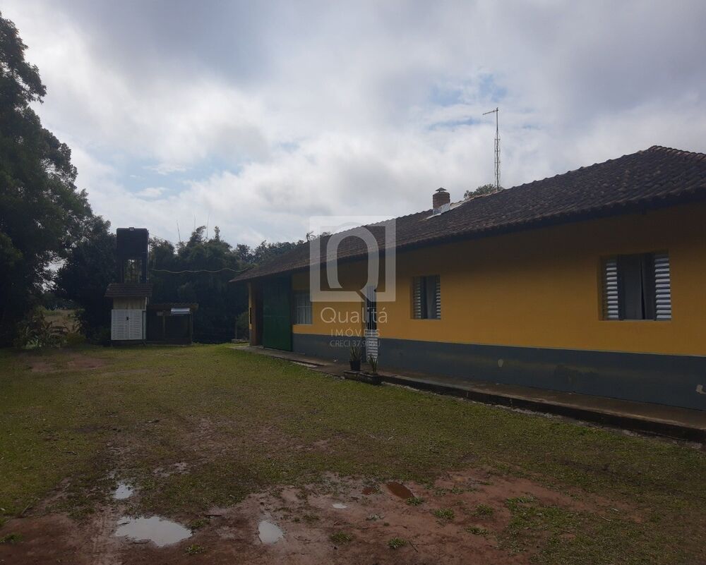 Sítio à venda com 3 quartos, 10m² - Foto 1