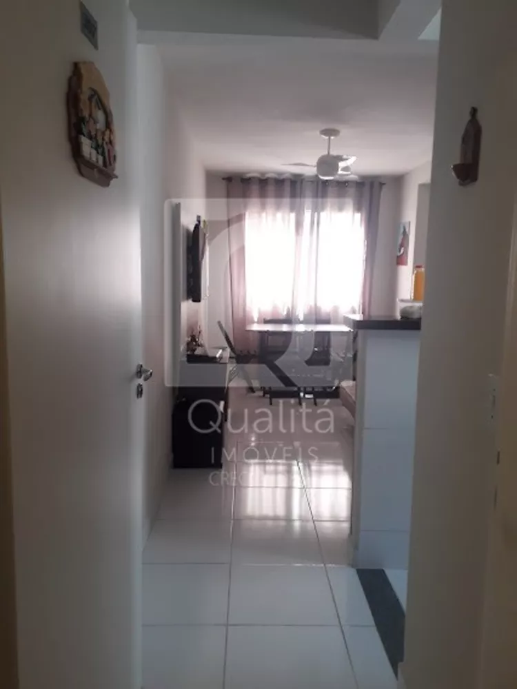 Apartamento à venda com 2 quartos, 49m² - Foto 2