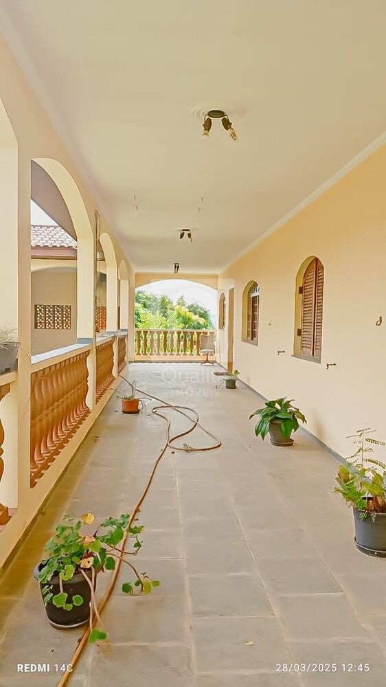 Chácara à venda com 3 quartos, 3000m² - Foto 1