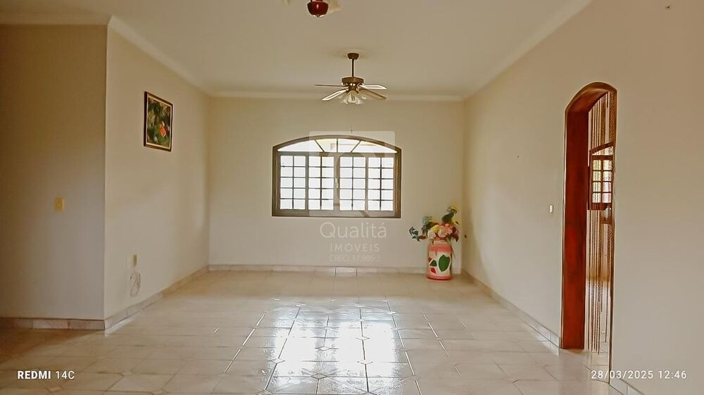 Chácara à venda com 3 quartos, 3000m² - Foto 4