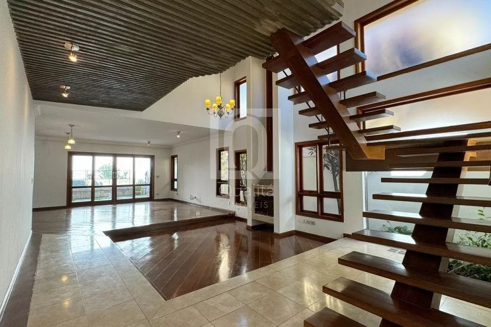 Casa de Condomínio à venda com 3 quartos, 333m² - Foto 2