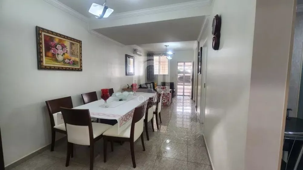 Casa de Condomínio à venda com 4 quartos, 200m² - Foto 4