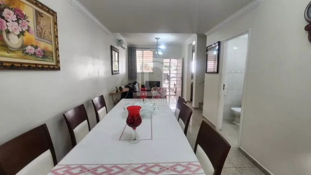 Casa de Condomínio à venda com 4 quartos, 200m² - Foto 5