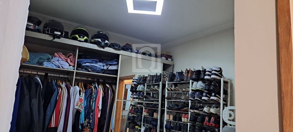 Casa à venda com 2 quartos, 250m² - Foto 11