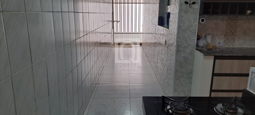 Casa à venda com 2 quartos, 250m² - Foto 7