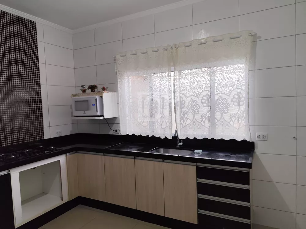 Casa de Condomínio à venda com 3 quartos, 143m² - Foto 3