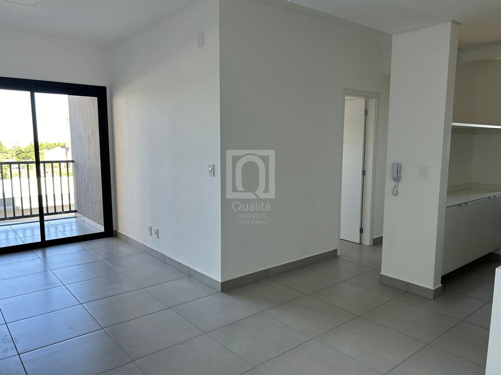 Apartamento à venda e aluguel com 3 quartos, 125m² - Foto 1