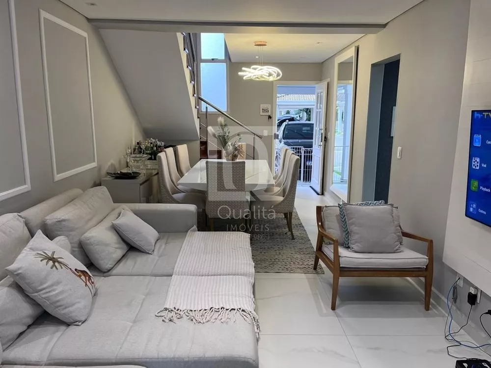 Casa de Condomínio à venda com 3 quartos, 200m² - Foto 2