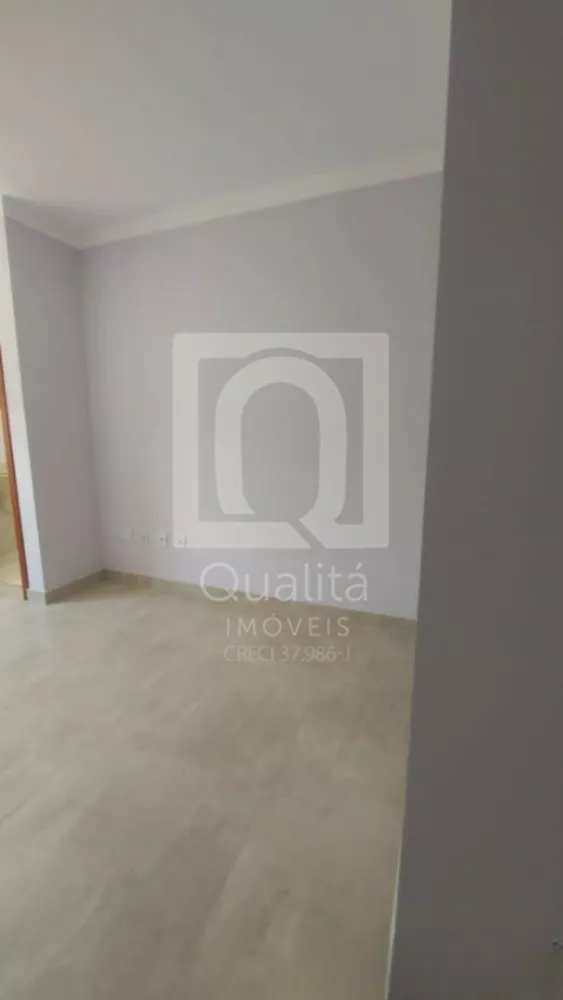 Casa de Condomínio à venda com 3 quartos, 250m² - Foto 2