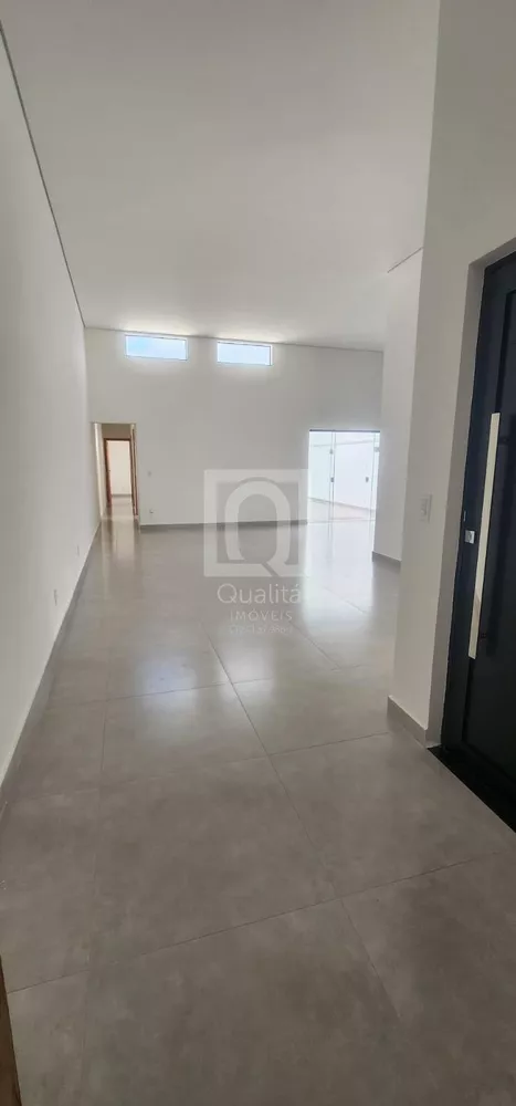 Casa de Condomínio à venda com 3 quartos, 220m² - Foto 3