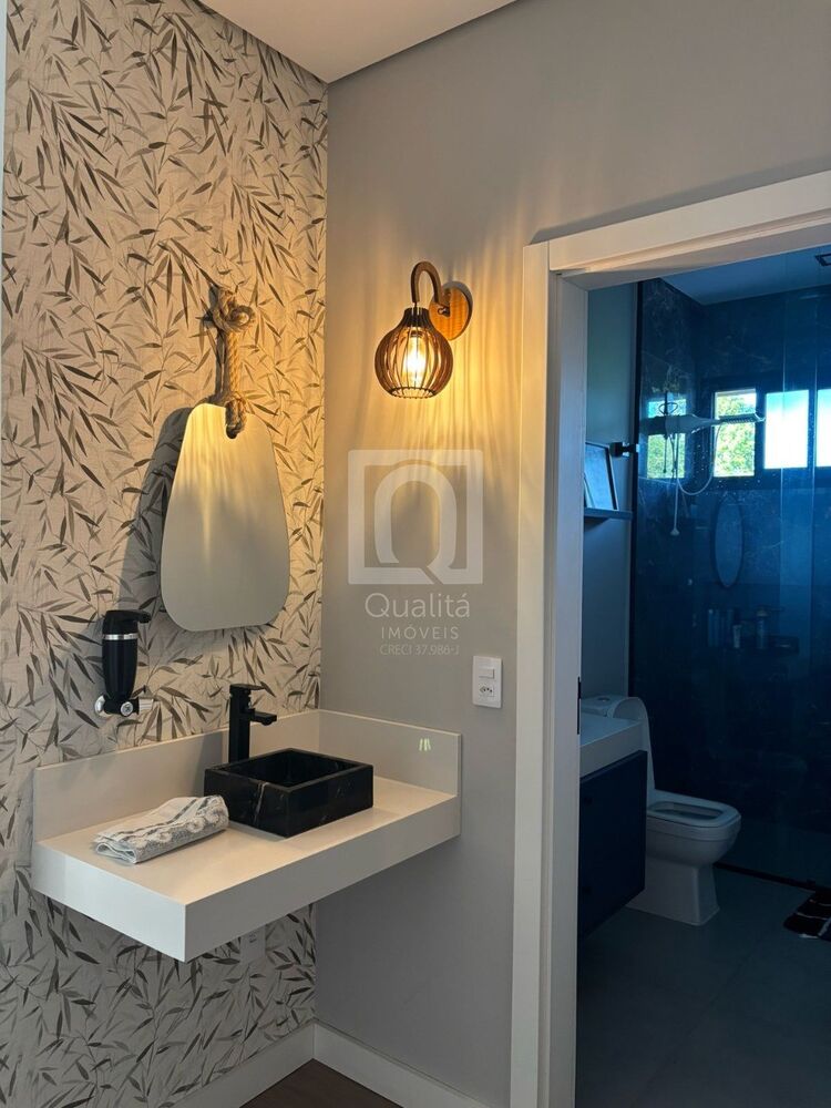 Casa de Condomínio à venda com 4 quartos, 432m² - Foto 2