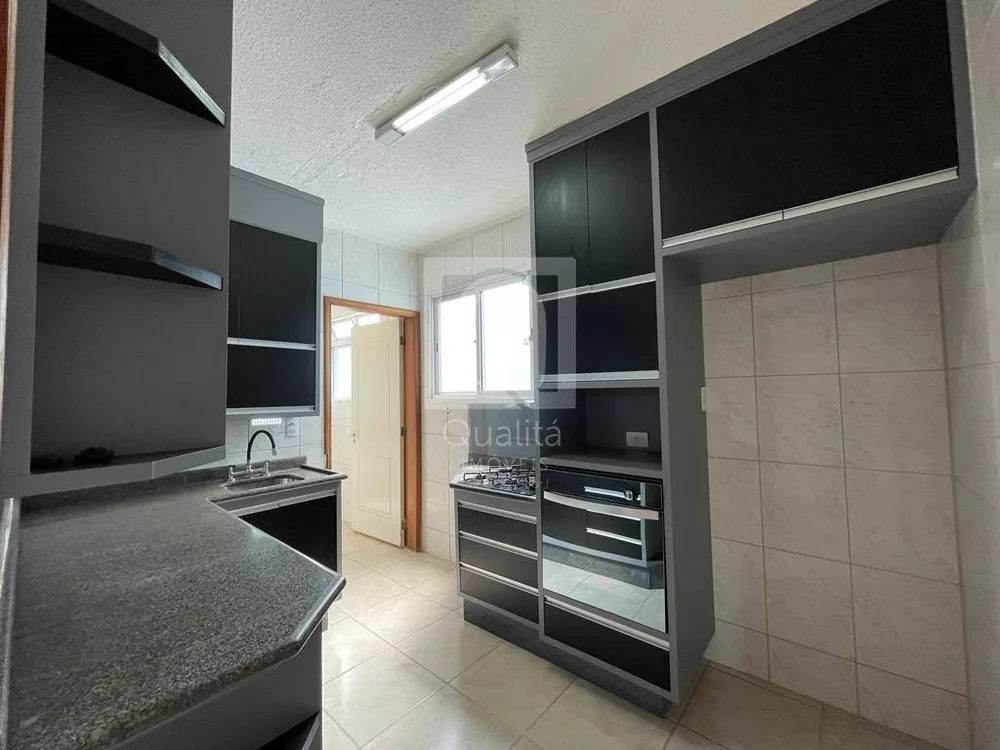 Apartamento à venda com 2 quartos, 70m² - Foto 4