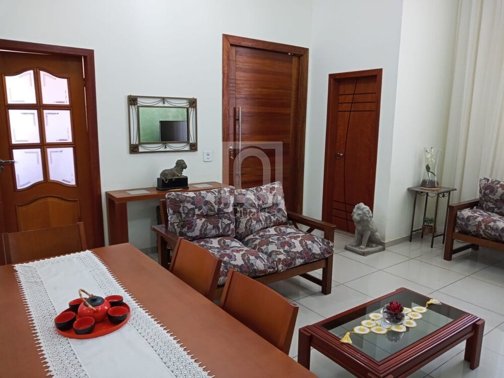 Casa, 3 quartos, 164 m² - Foto 2