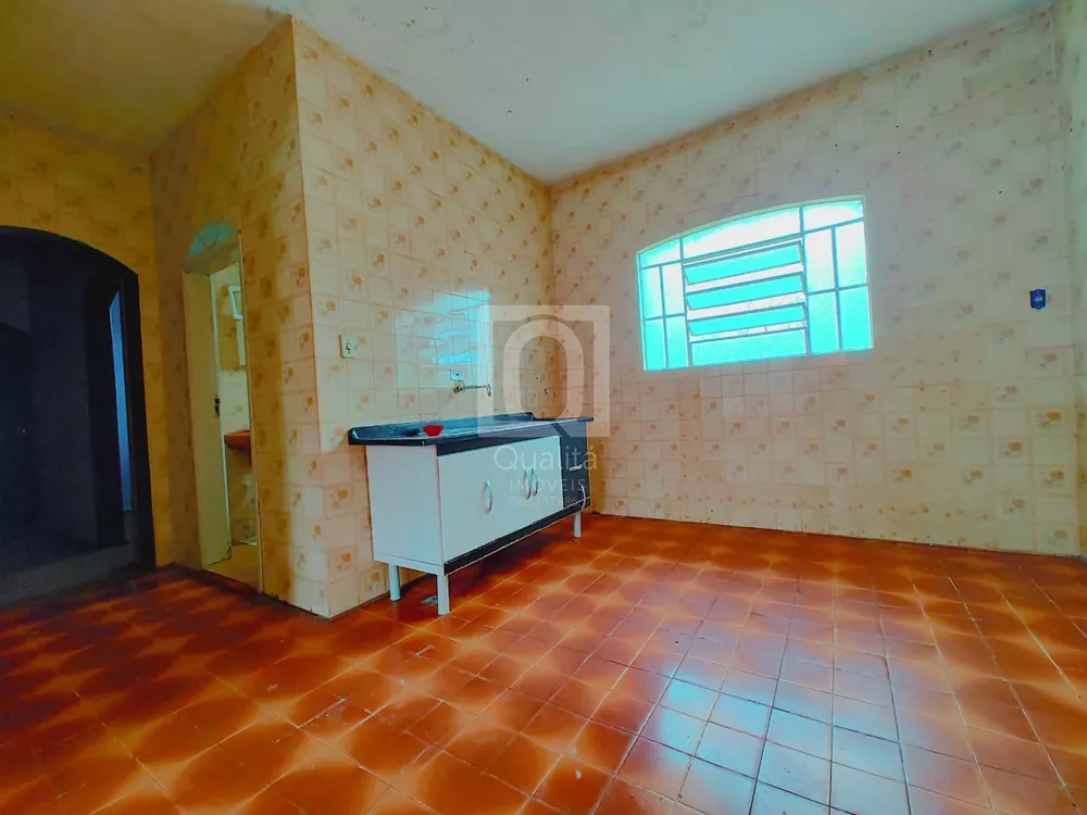 Casa à venda com 3 quartos, 961m² - Foto 4