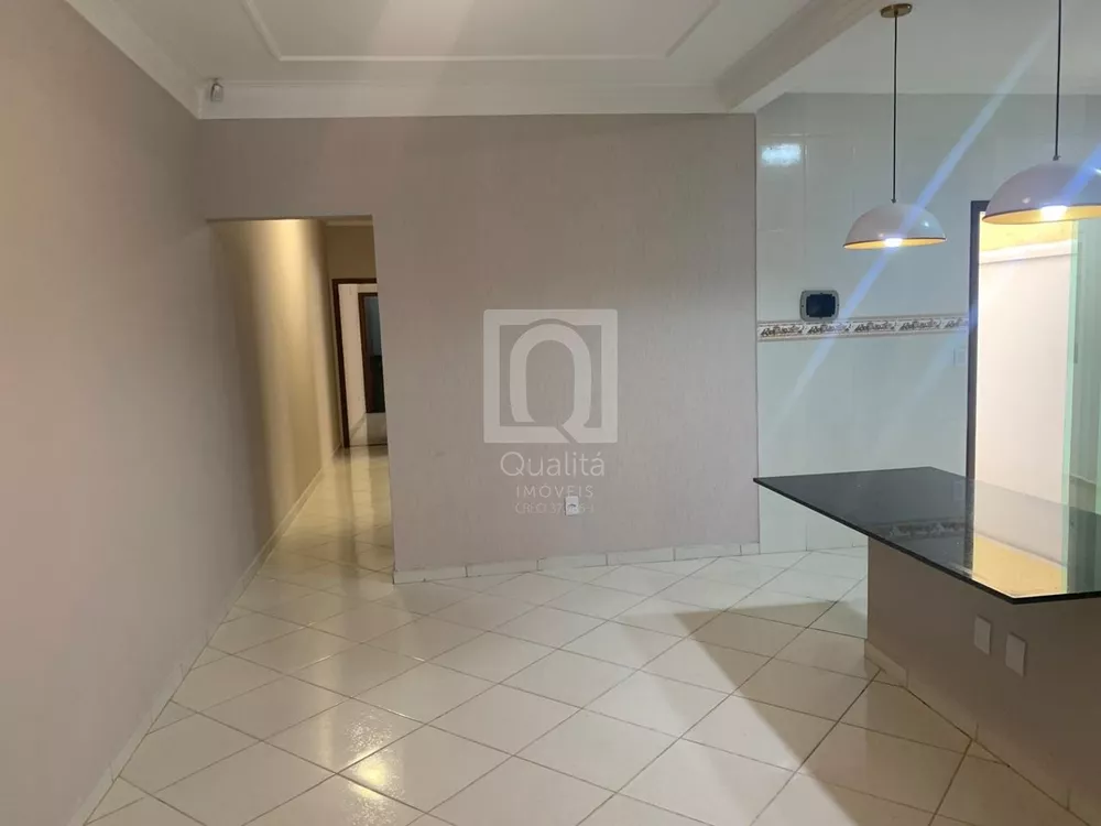 Casa à venda com 3 quartos, 122m² - Foto 2