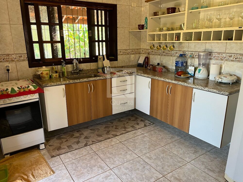 Chácara à venda com 3 quartos, 300m² - Foto 4