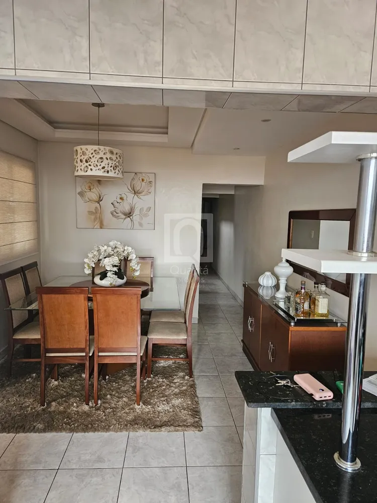 Sobrado, 3 quartos, 205 m² - Foto 1