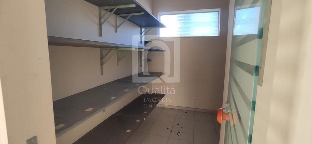 Sobrado à venda com 4 quartos, 600m² - Foto 4