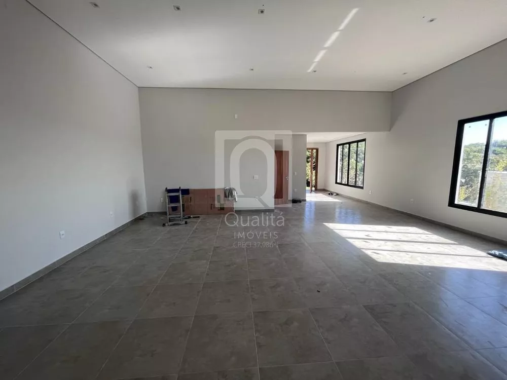 Casa de Condomínio à venda com 4 quartos, 1000m² - Foto 2