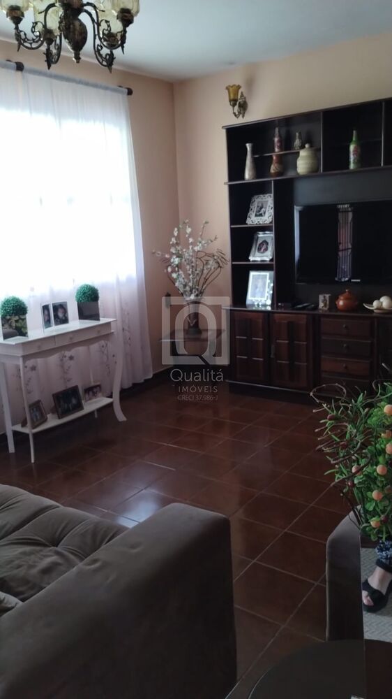 Chácara, 4 quartos, 2406 m² - Foto 4