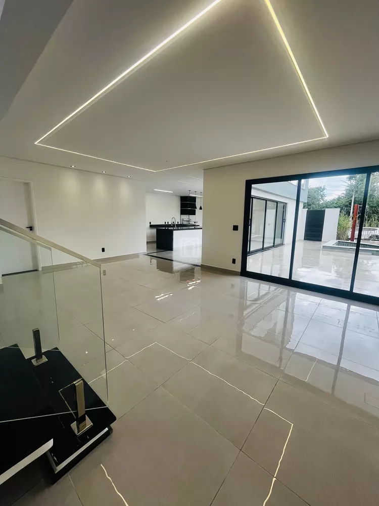 Casa de Condomínio à venda com 3 quartos, 405m² - Foto 3