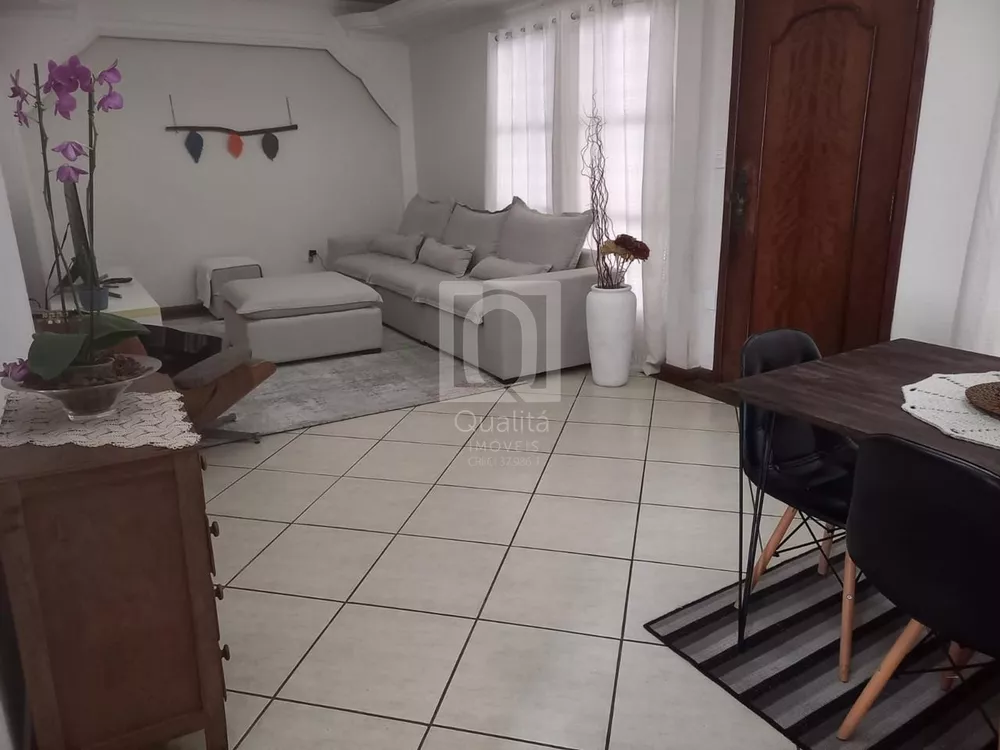 Sobrado à venda com 5 quartos, 237m² - Foto 4