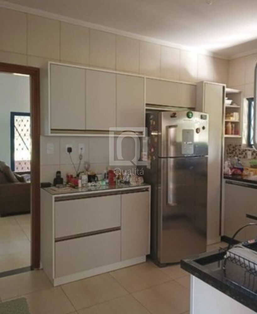 Chácara à venda com 3 quartos, 1860m² - Foto 2