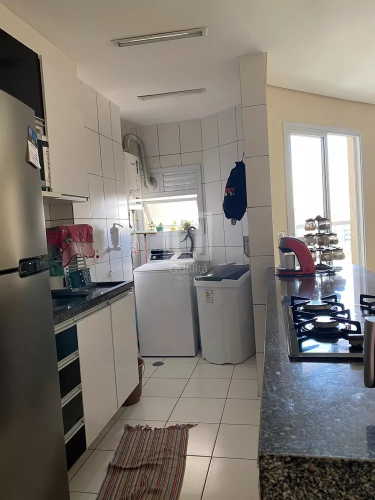 Apartamento à venda com 2 quartos, 75m² - Foto 6