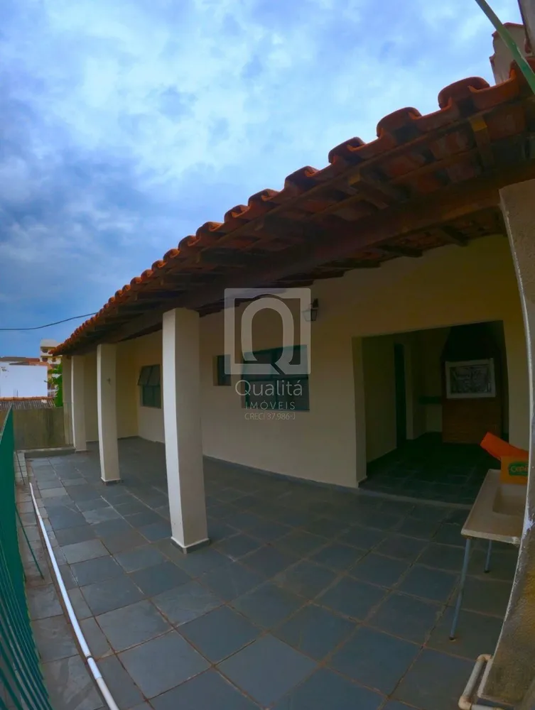 Casa, 3 quartos, 193 m² - Foto 1