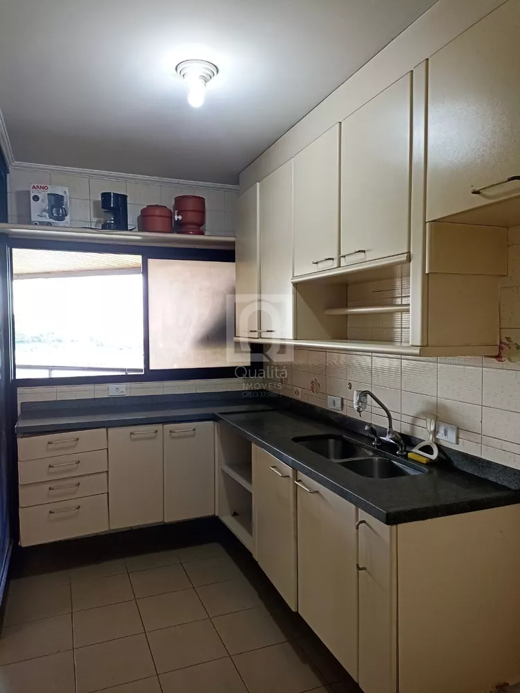 Apartamento à venda com 4 quartos, 196m² - Foto 8