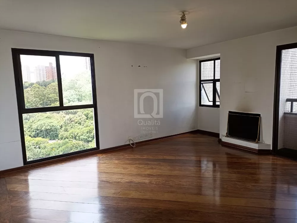 Apartamento à venda com 4 quartos, 196m² - Foto 4