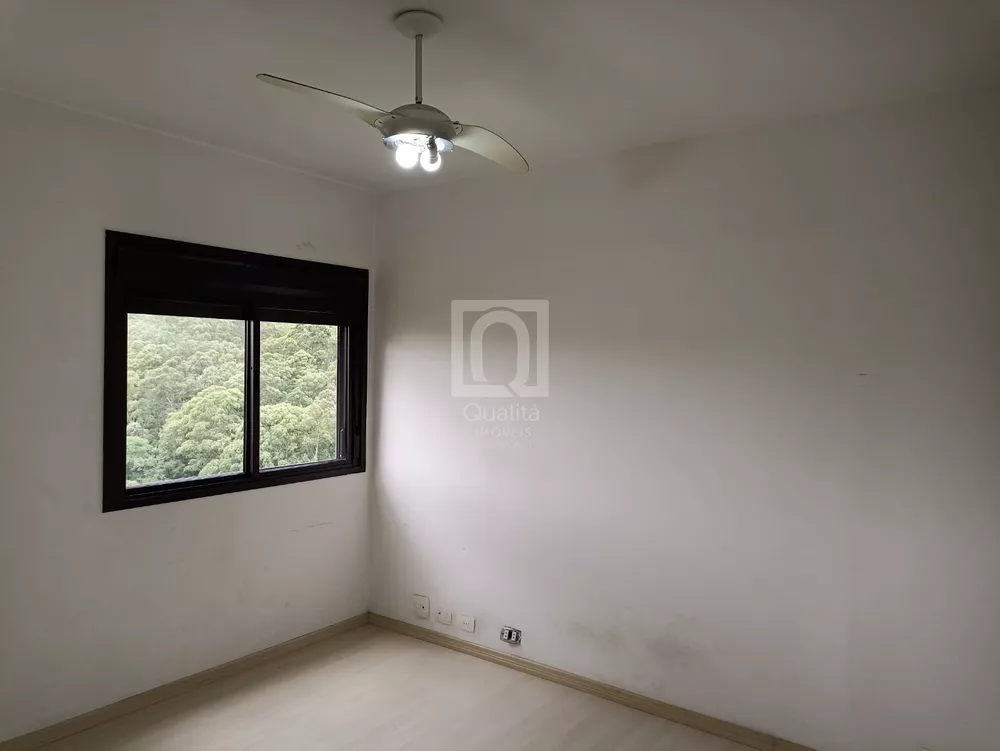 Apartamento à venda com 4 quartos, 196m² - Foto 13