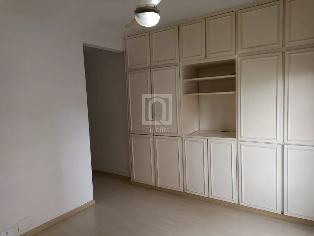 Apartamento à venda com 4 quartos, 196m² - Foto 6