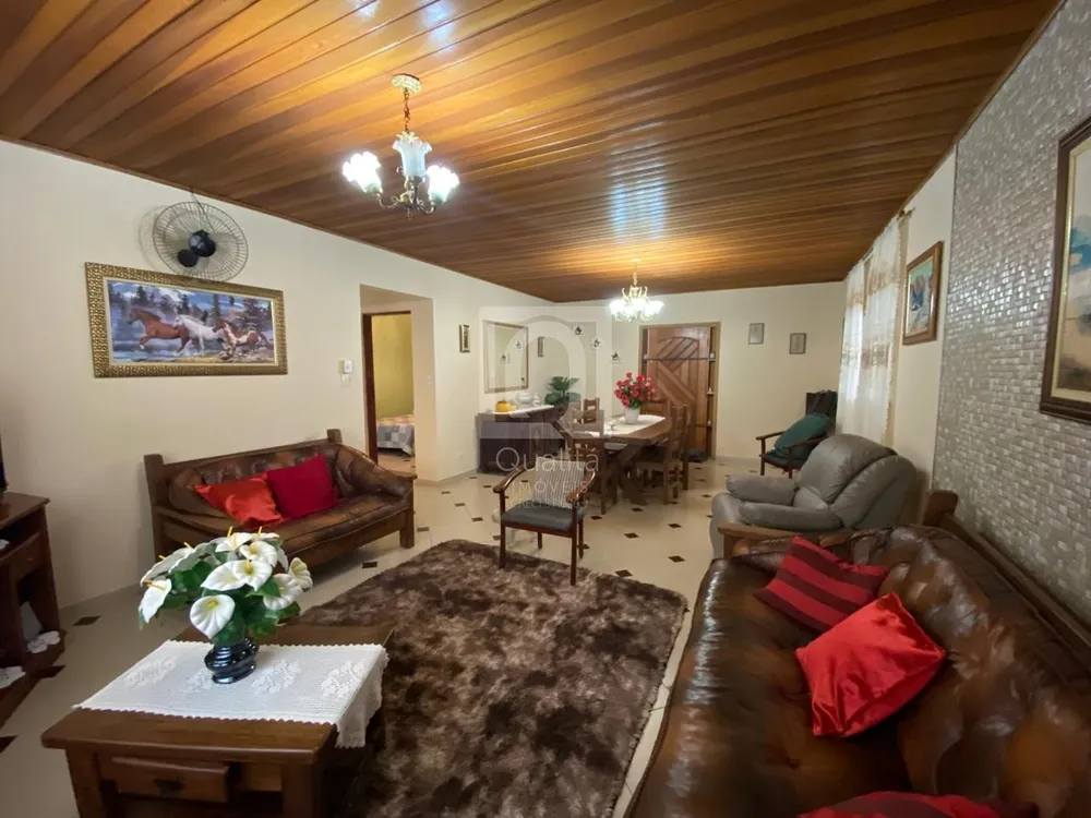 Chácara, 4 quartos, 2696 m² - Foto 1