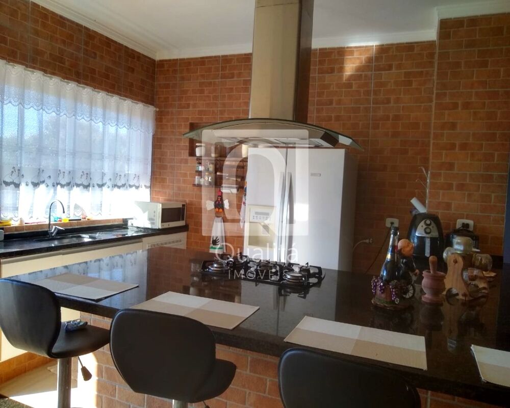 Chácara, 4 quartos, 965 m² - Foto 1