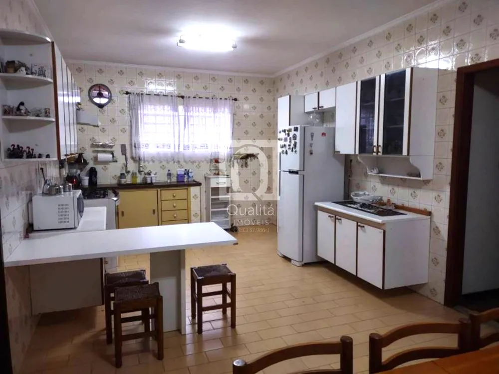 Sobrado, 3 quartos, 285 m² - Foto 2