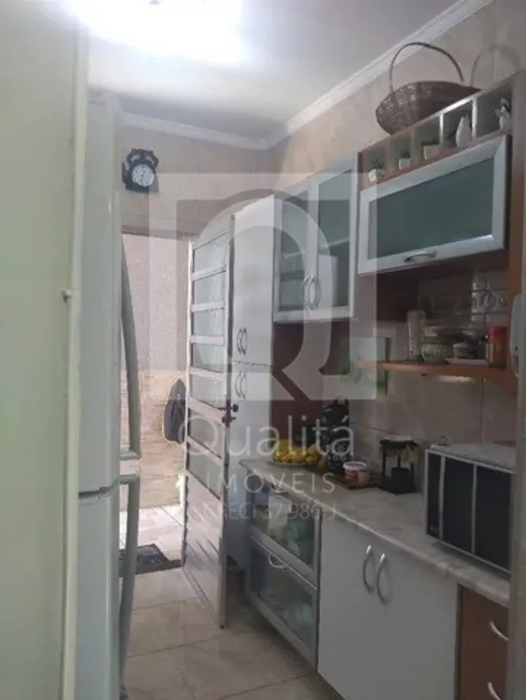 Casa à venda com 2 quartos, 140m² - Foto 7